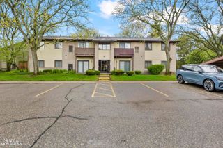 7494 Manor Circle, Westland, MI 48185