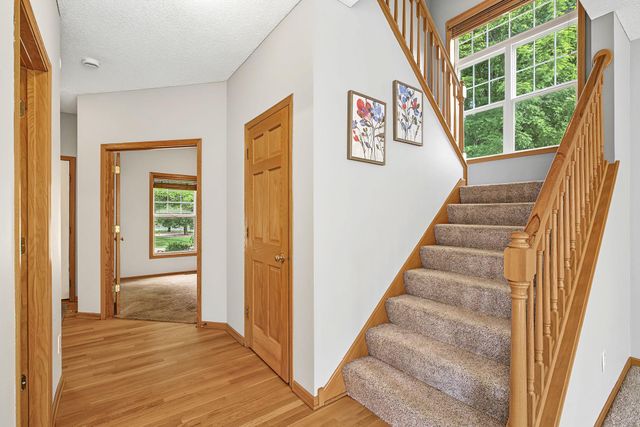17452 Goodland Path, Lakeville, MN 55044