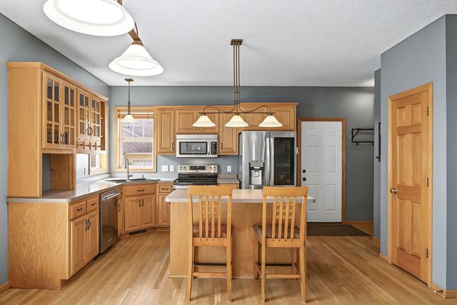 17452 Goodland Path, Lakeville, MN 55044