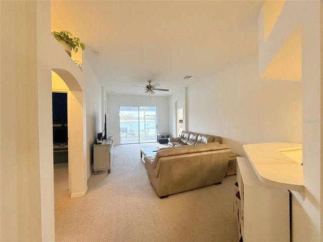 8415 CANTERBURY LAKE BOULEVARD, Tampa, FL 33619