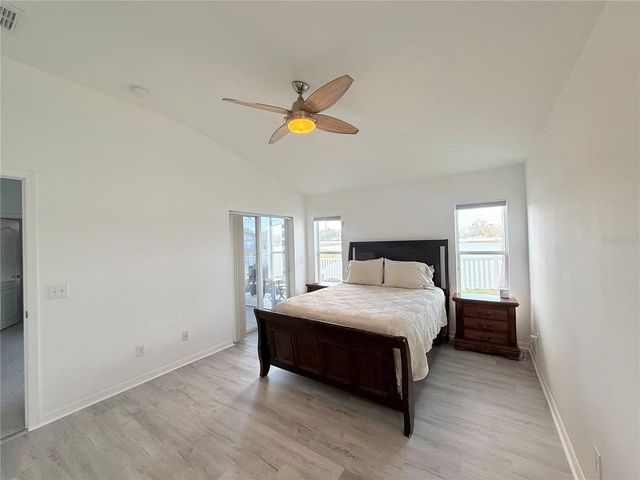 8415 CANTERBURY LAKE BOULEVARD, Tampa, FL 33619