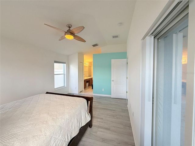 8415 CANTERBURY LAKE BOULEVARD, Tampa, FL 33619