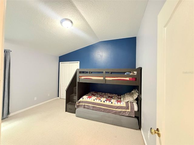 8415 CANTERBURY LAKE BOULEVARD, Tampa, FL 33619