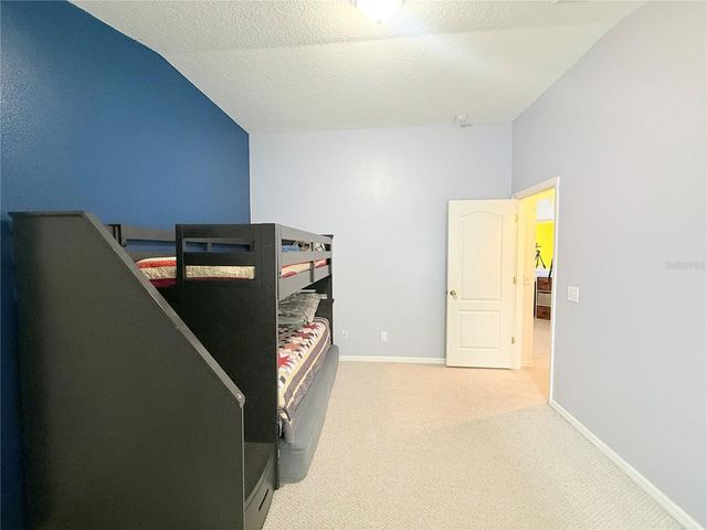 8415 CANTERBURY LAKE BOULEVARD, Tampa, FL 33619