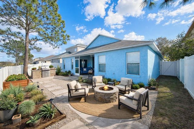 8415 CANTERBURY LAKE BOULEVARD, Tampa, FL 33619