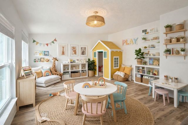 8415 CANTERBURY LAKE BOULEVARD, Tampa, FL 33619