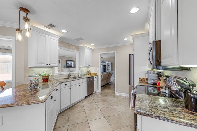 26 Kambridge Dr, Medina, TN 38355