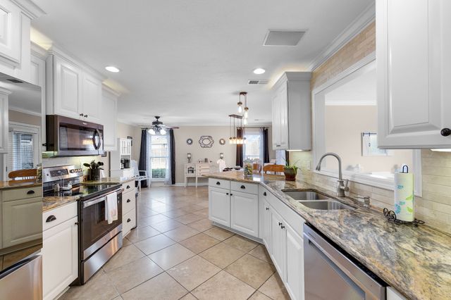 26 Kambridge Dr, Medina, TN 38355