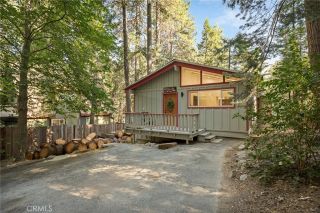 1048 Mercury, Crestline, CA 92325