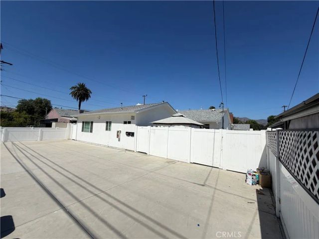 7856 Ledge, Sun Valley, CA 91352
