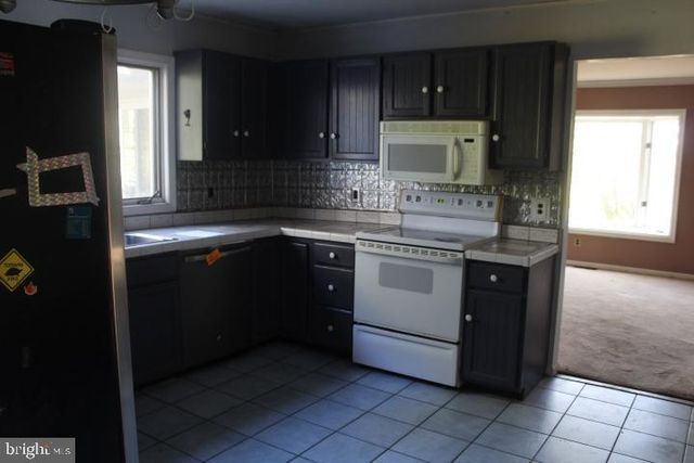 490 FRANKLINVILLE RD, Mullica Hill, NJ 08062