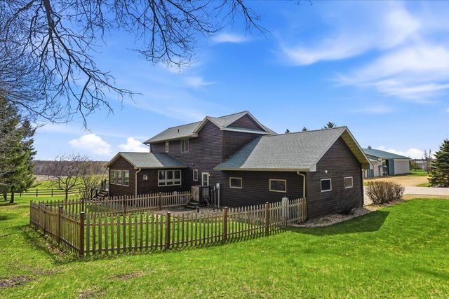 1226 Old Mill Road, New Richmond, WI 54017