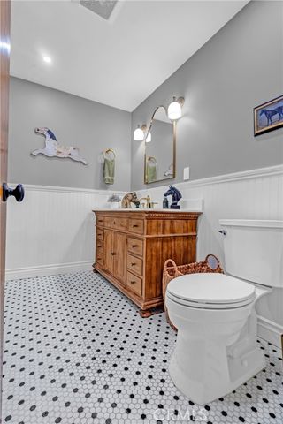 9929 Park St, Bellflower, CA 90706