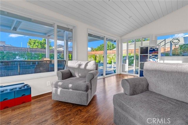 9929 Park St, Bellflower, CA 90706