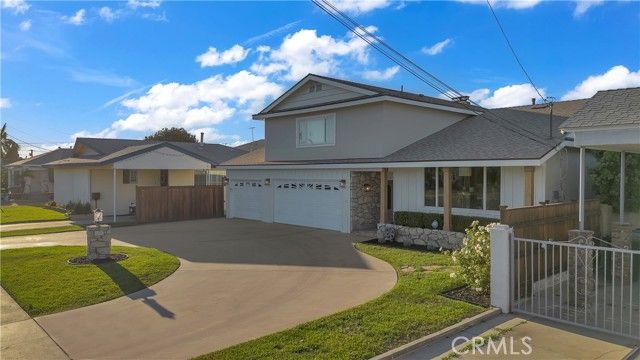 9929 Park St, Bellflower, CA 90706