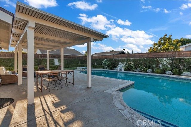 9929 Park St, Bellflower, CA 90706