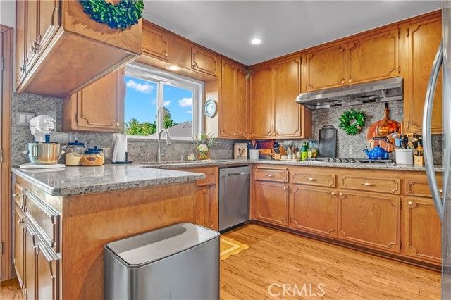 9929 Park St, Bellflower, CA 90706