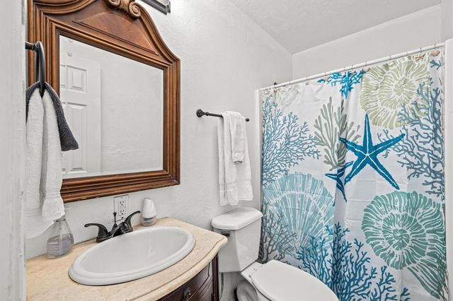 13002 Buccaneer Parkway, Freeport, TX 77541
