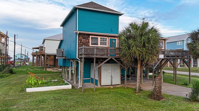 13002 Buccaneer Parkway, Freeport, TX 77541
