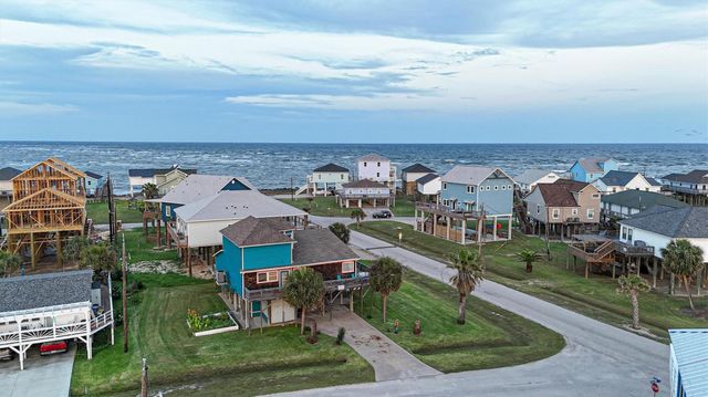 13002 Buccaneer Parkway, Freeport, TX 77541