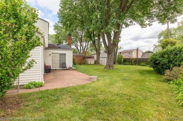 11675 Monsbrook Court, Sterling Heights, MI 48312