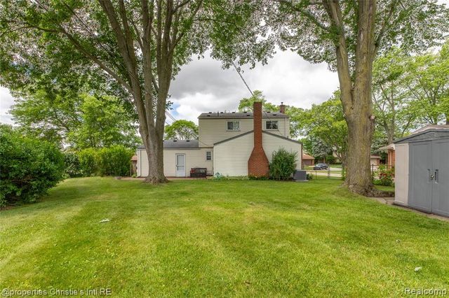 11675 Monsbrook Court, Sterling Heights, MI 48312
