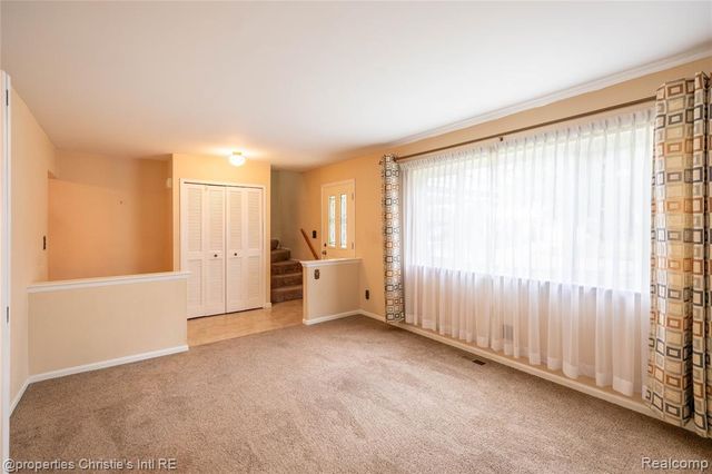 11675 Monsbrook Court, Sterling Heights, MI 48312