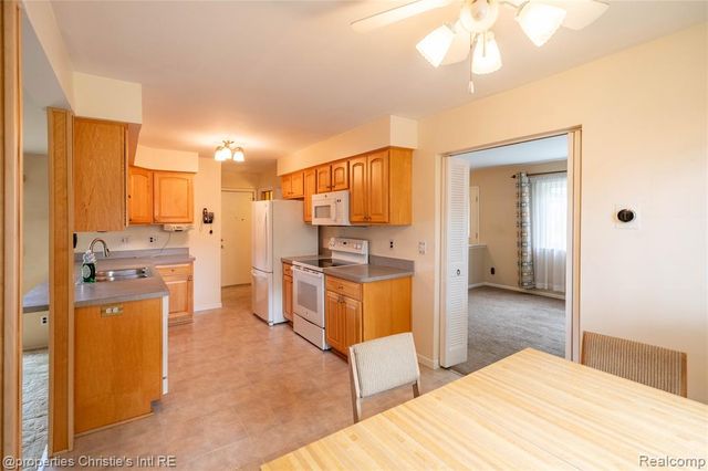 11675 Monsbrook Court, Sterling Heights, MI 48312