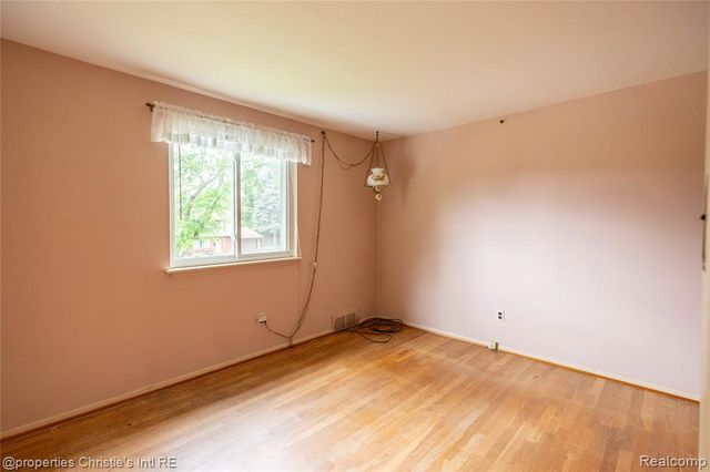 11675 Monsbrook Court, Sterling Heights, MI 48312