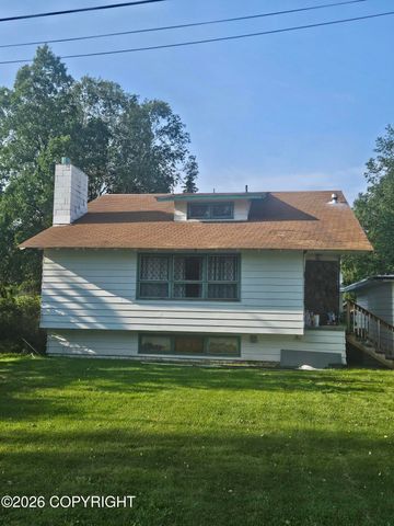 724 W 72nd Avenue, Anchorage, AK 99518