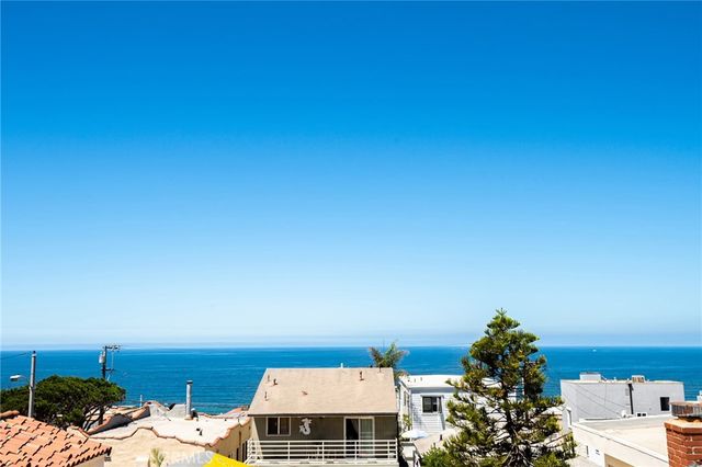 3203 Vista Drive, Manhattan Beach, CA 90266
