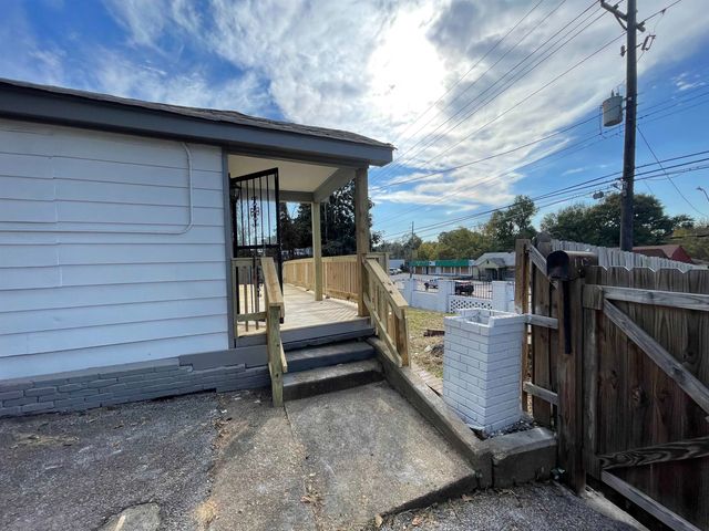 3240 N WATKINS ST, Memphis, TN 38127