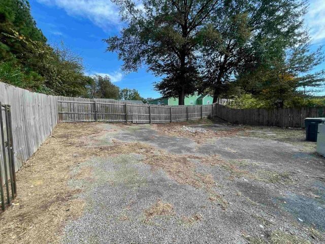 3240 N WATKINS ST, Memphis, TN 38127