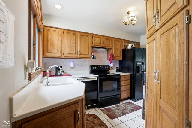 2948 S Fleming Street, Indianapolis, IN 46241