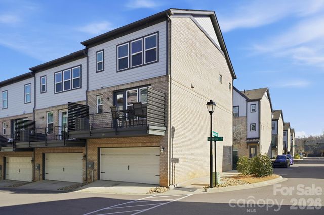 604 Tudor Park Way, Charlotte, NC 28211