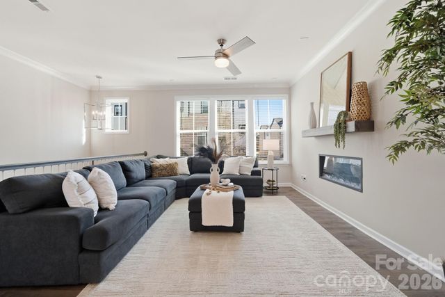 604 Tudor Park Way, Charlotte, NC 28211