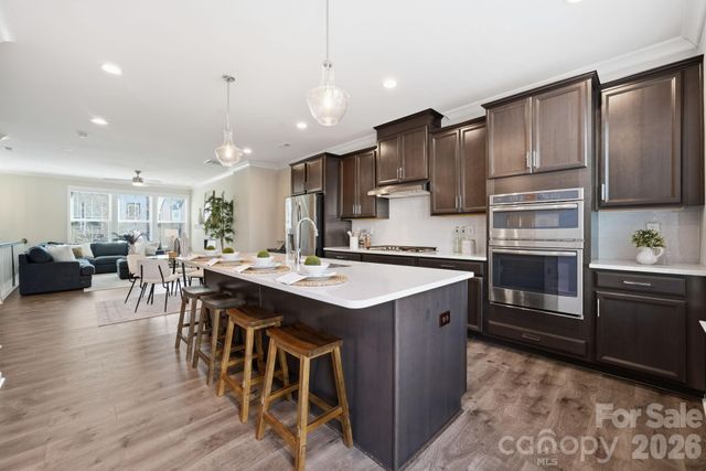 604 Tudor Park Way, Charlotte, NC 28211