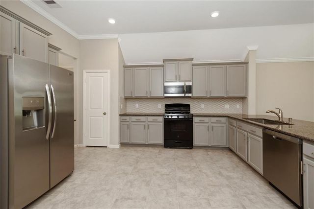 2939 Twin Cove Court, Conroe, TX 77301