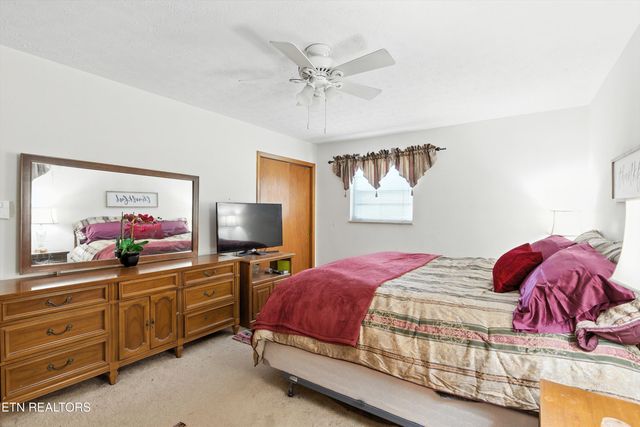 1713 Timberlane Circle, Knoxville, TN 37924