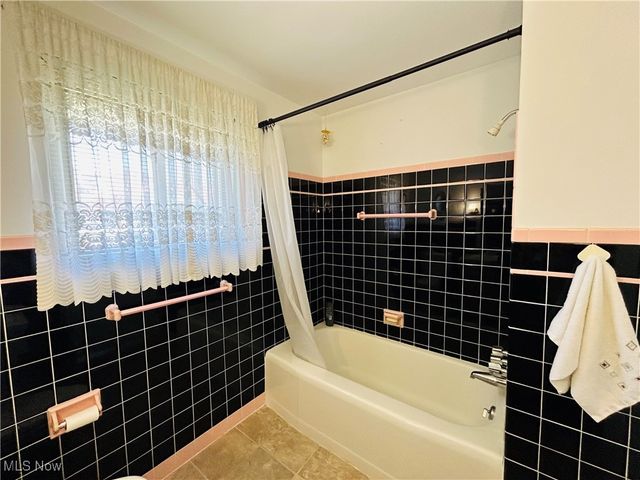 188 Columbus Way, Weirton, WV 26062