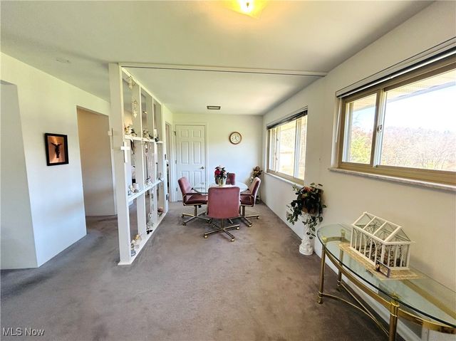 188 Columbus Way, Weirton, WV 26062