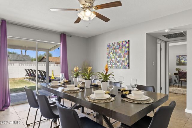 8308 E MINNEZONA Avenue, Scottsdale, AZ 85251