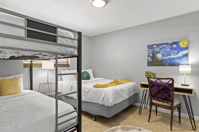 8308 E MINNEZONA Avenue, Scottsdale, AZ 85251