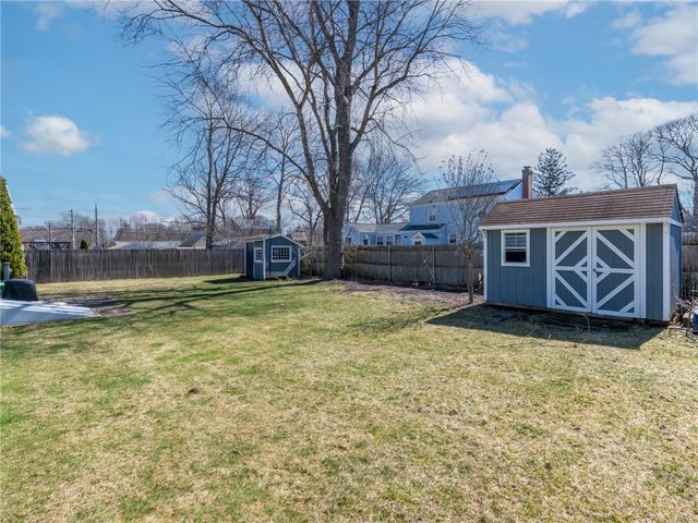 32 Hamlin Avenue, Warwick, RI 02889