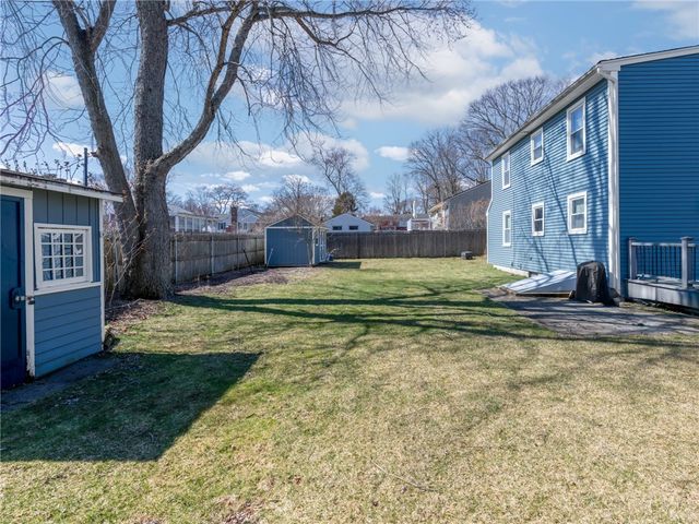 32 Hamlin Avenue, Warwick, RI 02889