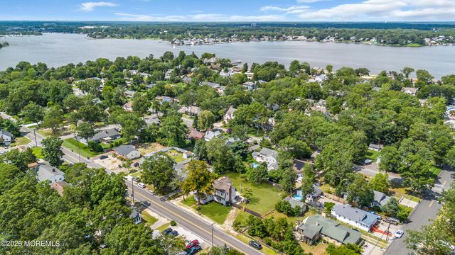 432 Prospect Avenue, Pine Beach, NJ 08741