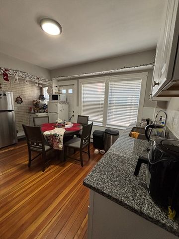 25 Peirce Ave 1, Everett, MA 02149