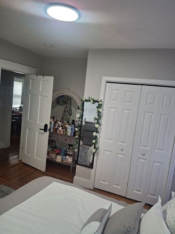 25 Peirce Ave 1, Everett, MA 02149