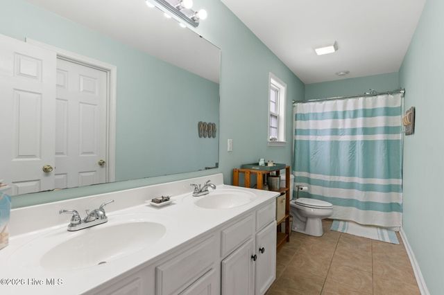 164 NW 12th Street, Oak Island, NC 28465