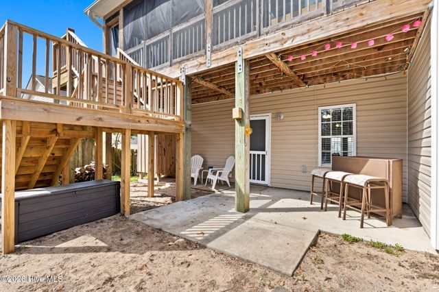 164 NW 12th Street, Oak Island, NC 28465